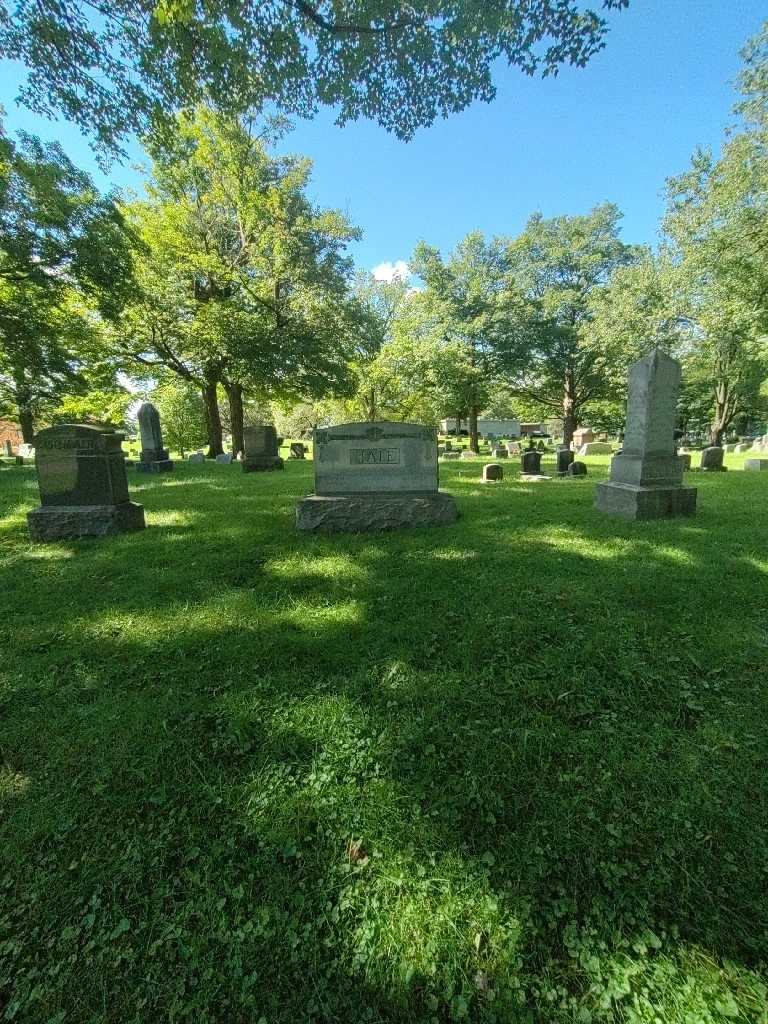 George Hale's grave. Photo 1
