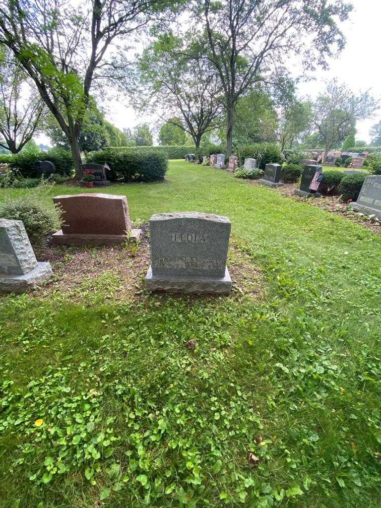 John Feola's grave. Photo 1