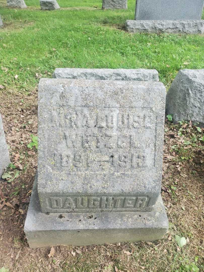 Mina Louise Wetzel's grave. Photo 3