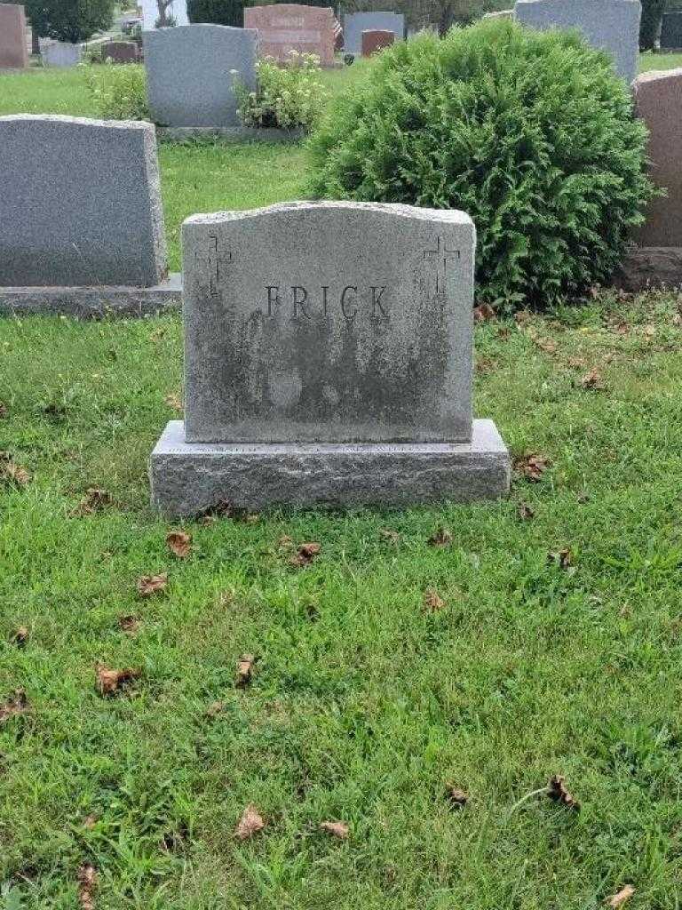 William Frick's grave. Photo 3