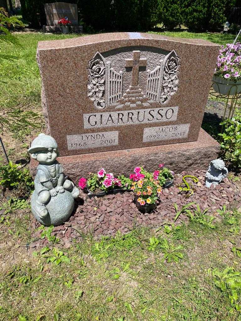 Jacob Giarrusso's grave. Photo 2