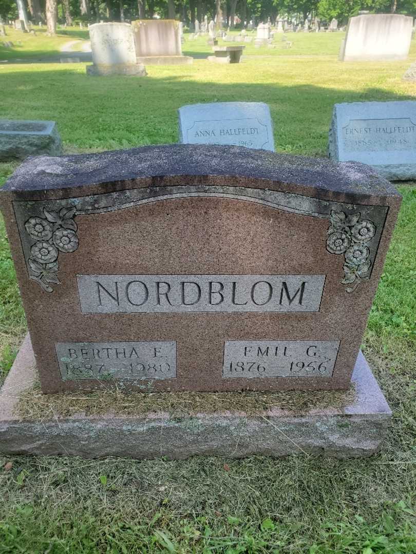 Emil G. Nordblom's grave. Photo 3