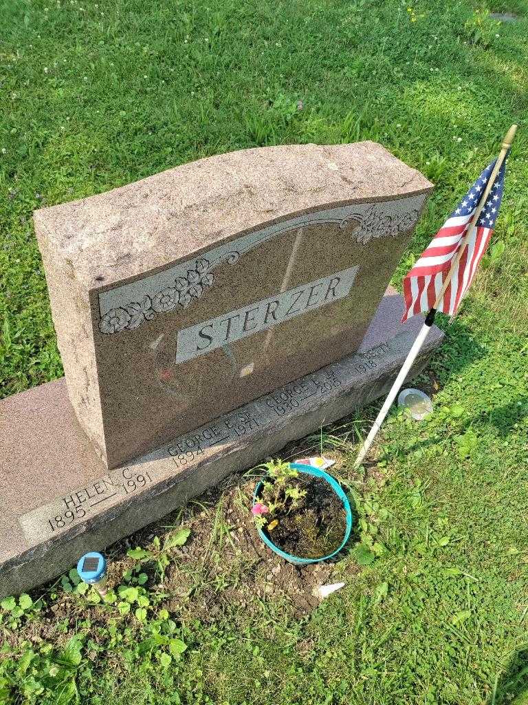 George E. Sterzer Senior's grave. Photo 2