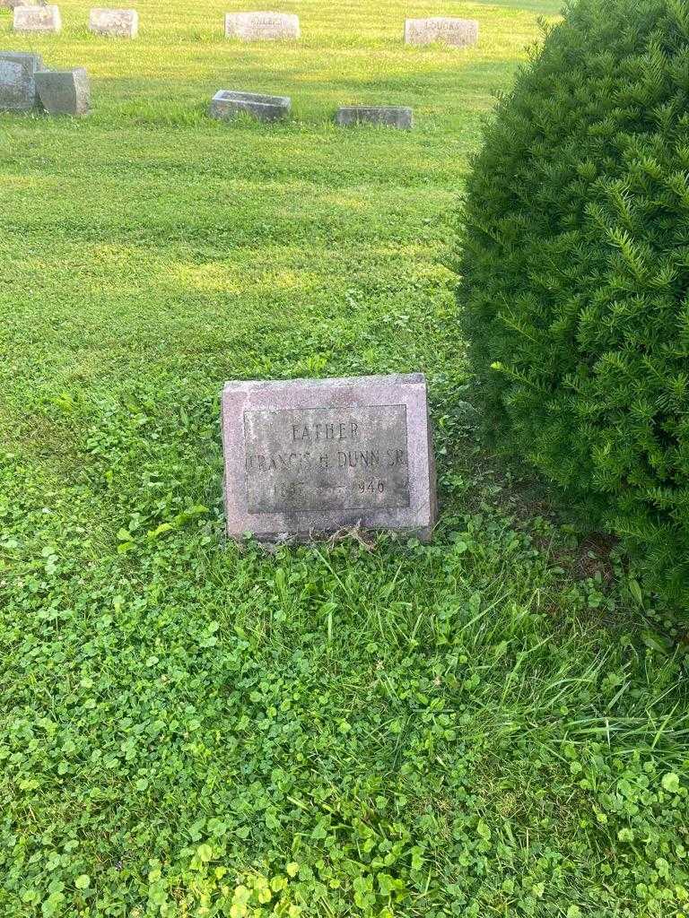 Francis H. Dunn Senior's grave. Photo 2