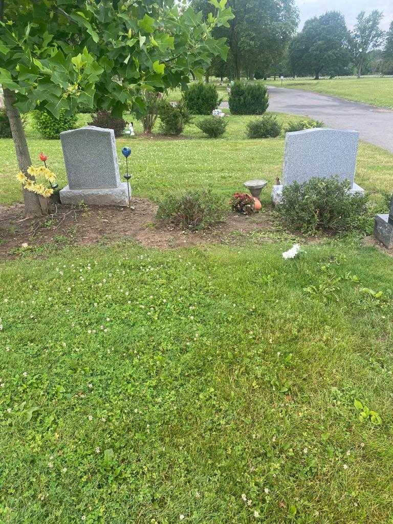 Terrel J. Richardson's grave. Photo 3