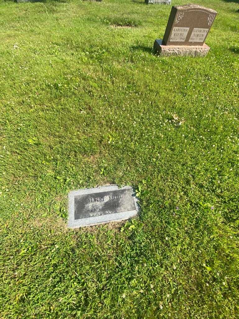 Albert Kiehl's grave. Photo 1
