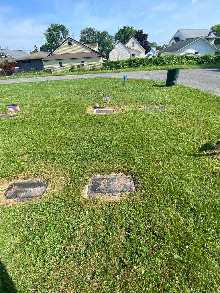 Jean VanNort's grave. Photo 2