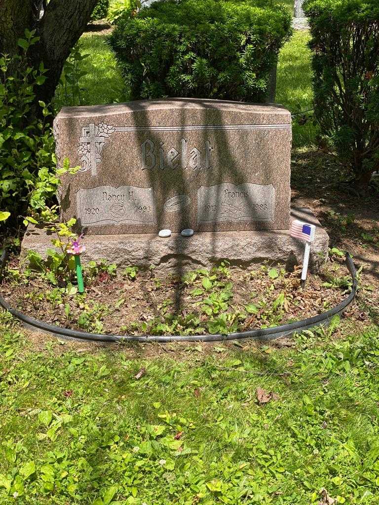 Francis Bielat's grave. Photo 3