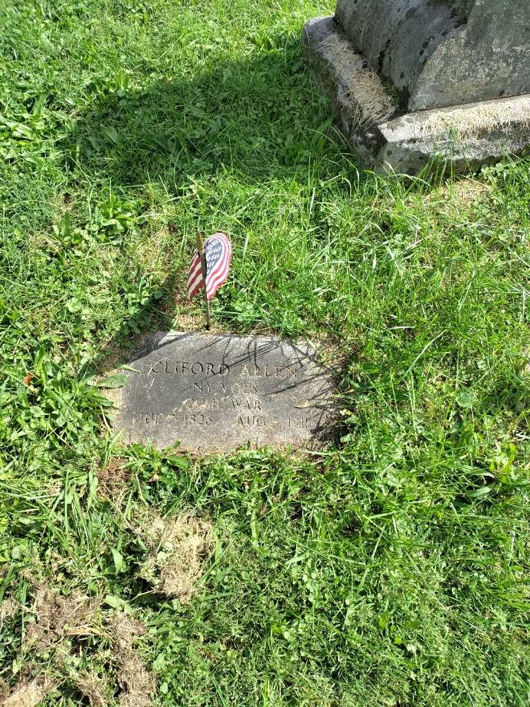 Clifford Allen's grave. Photo 2