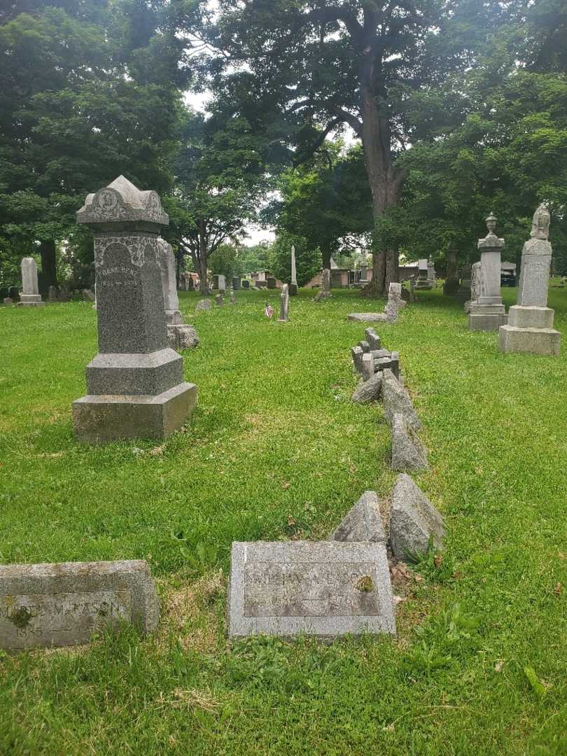 William A. Eason's grave. Photo 2