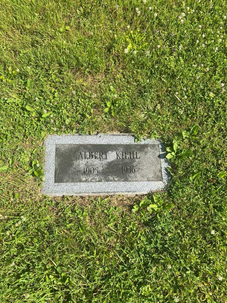 Albert Kiehl's grave. Photo 2