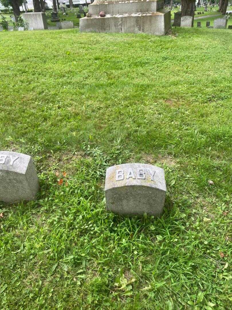 Infant Of Peters's grave. Photo 2