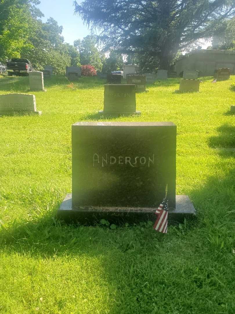 Jack P. Anderson's grave. Photo 2