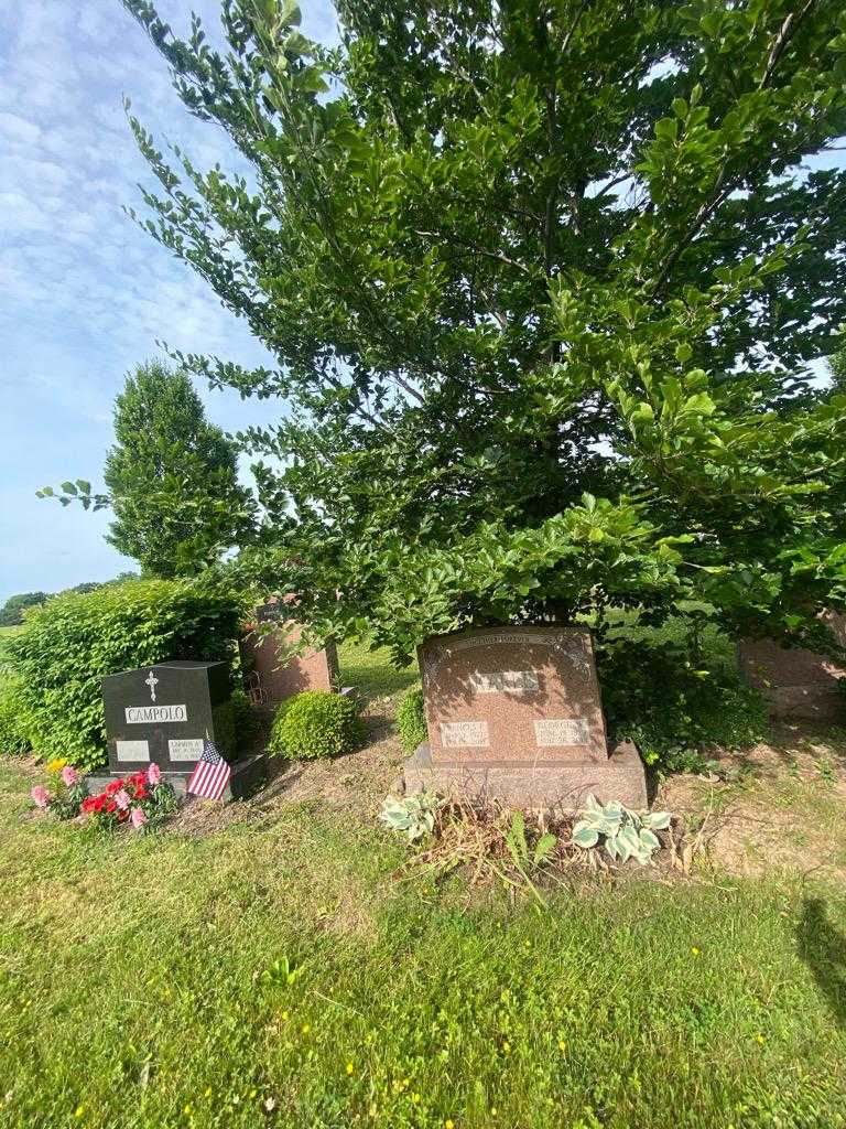 George W. Karle's grave. Photo 1