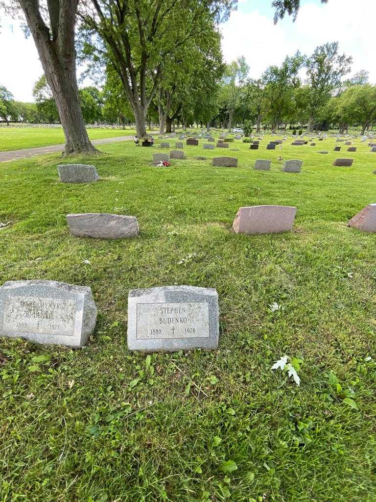 Stephen Budenko's grave. Photo 1