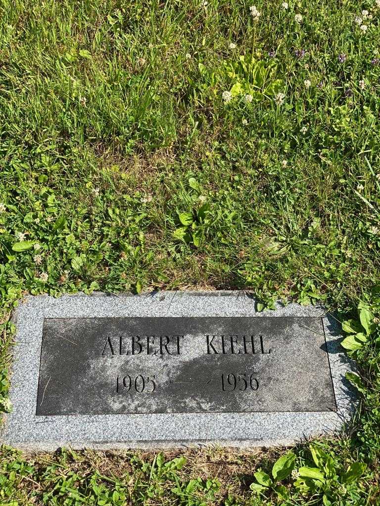 Albert Kiehl's grave. Photo 3