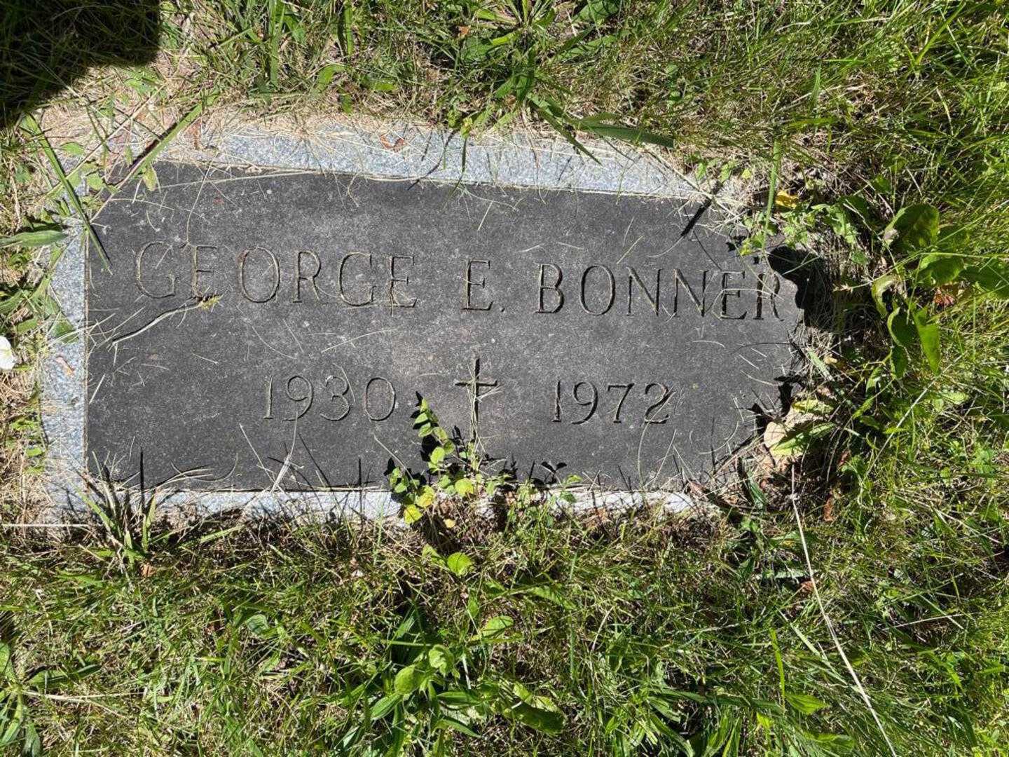 George E. Bonner's grave. Photo 1