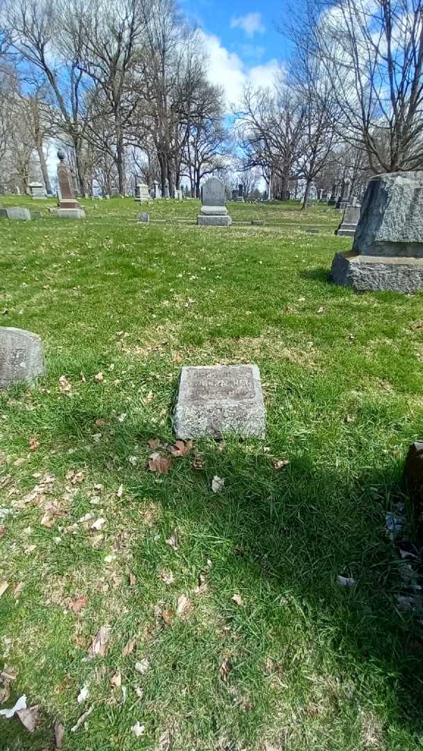 Herman M. Ungerathen's grave. Photo 1