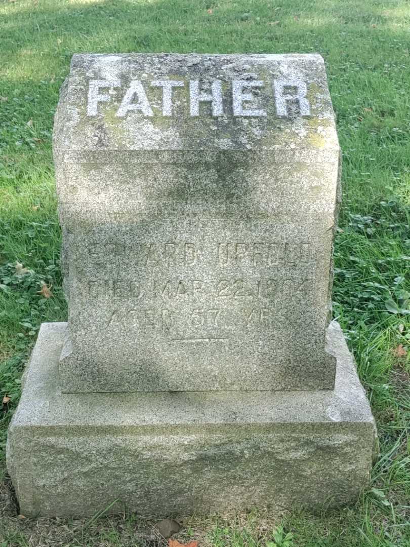 Edward Upfold's grave. Photo 3