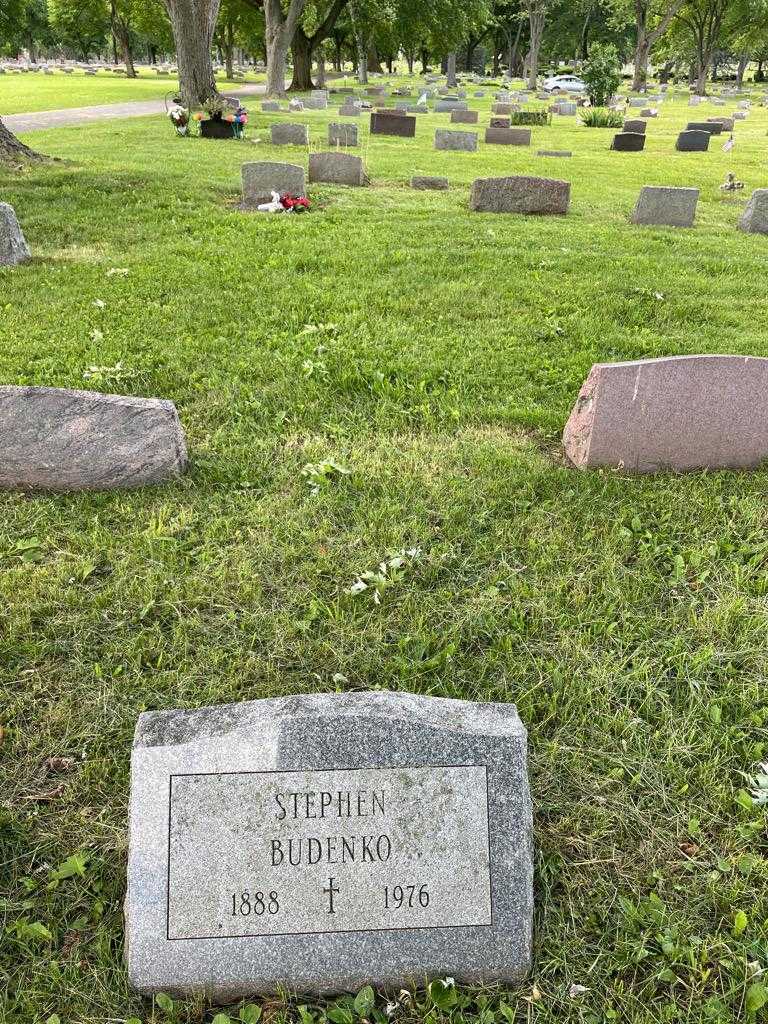 Stephen Budenko's grave. Photo 2
