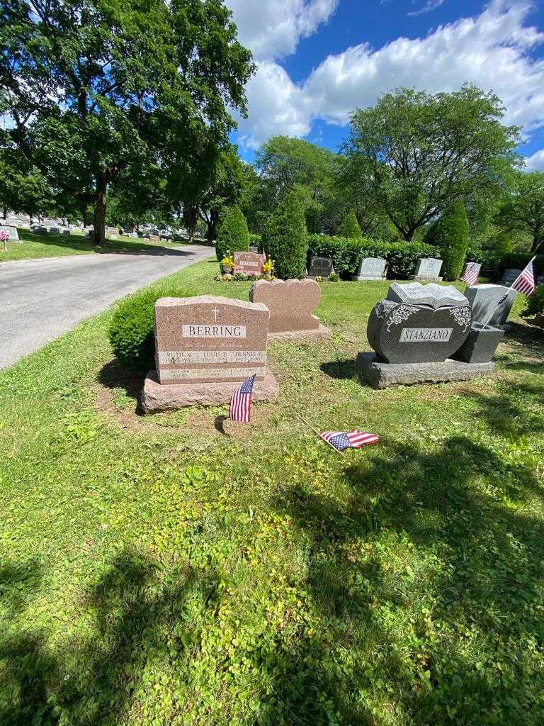 Ruth M. Berring's grave. Photo 1