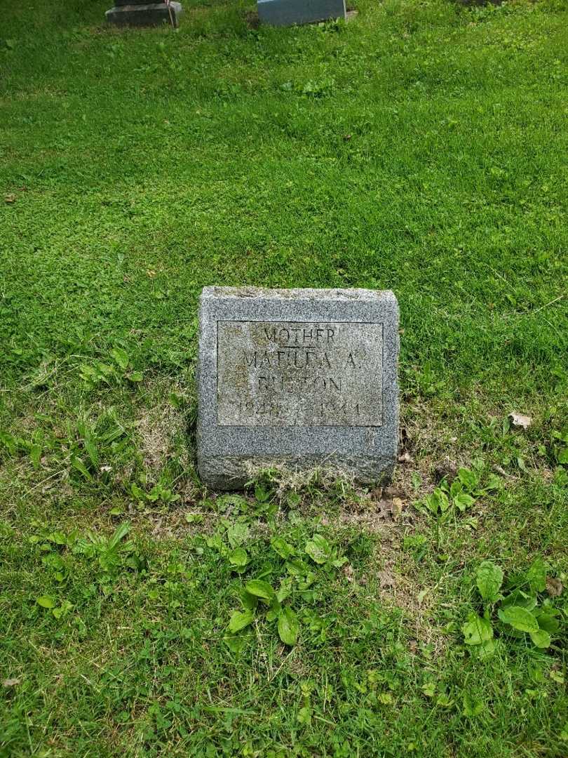 Matilda A. Button's grave. Photo 2