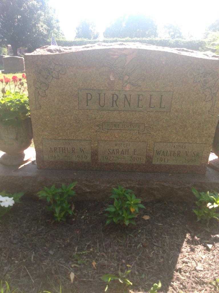 Sarah E. Purnell's grave. Photo 2