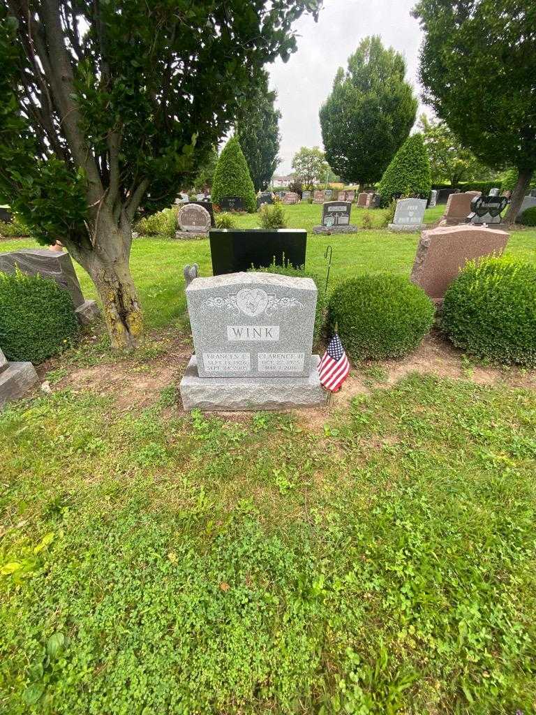 Clarence H. Wink's grave. Photo 2