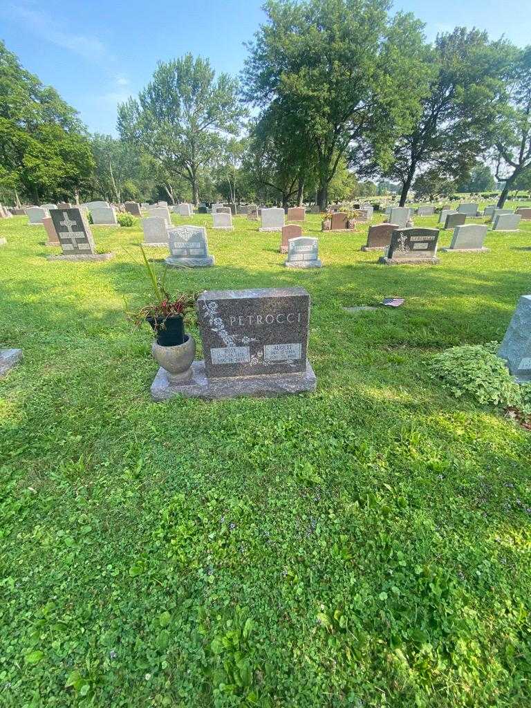 August Petrocci's grave. Photo 1