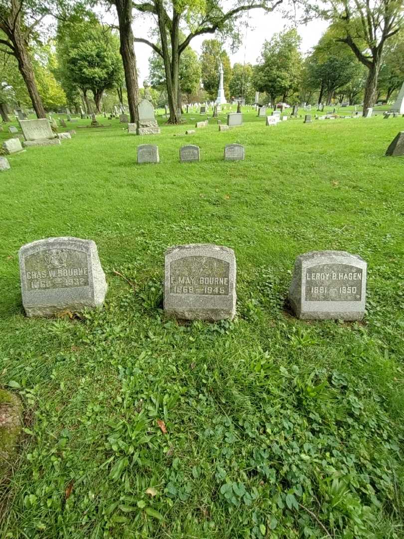 Florence May Bourne's grave. Photo 1