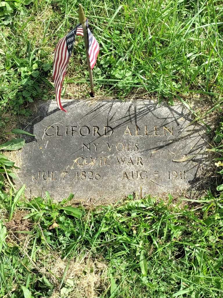 Clifford Allen's grave. Photo 3