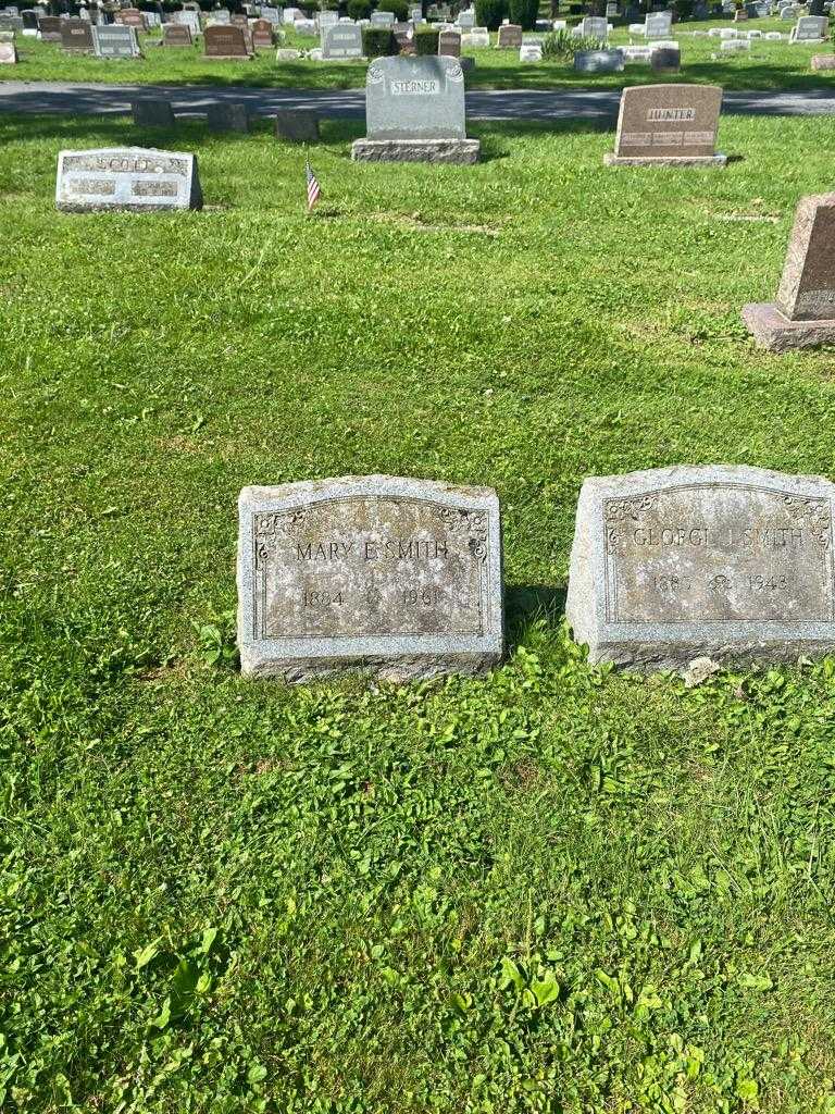 Mary E. Smith's grave. Photo 2