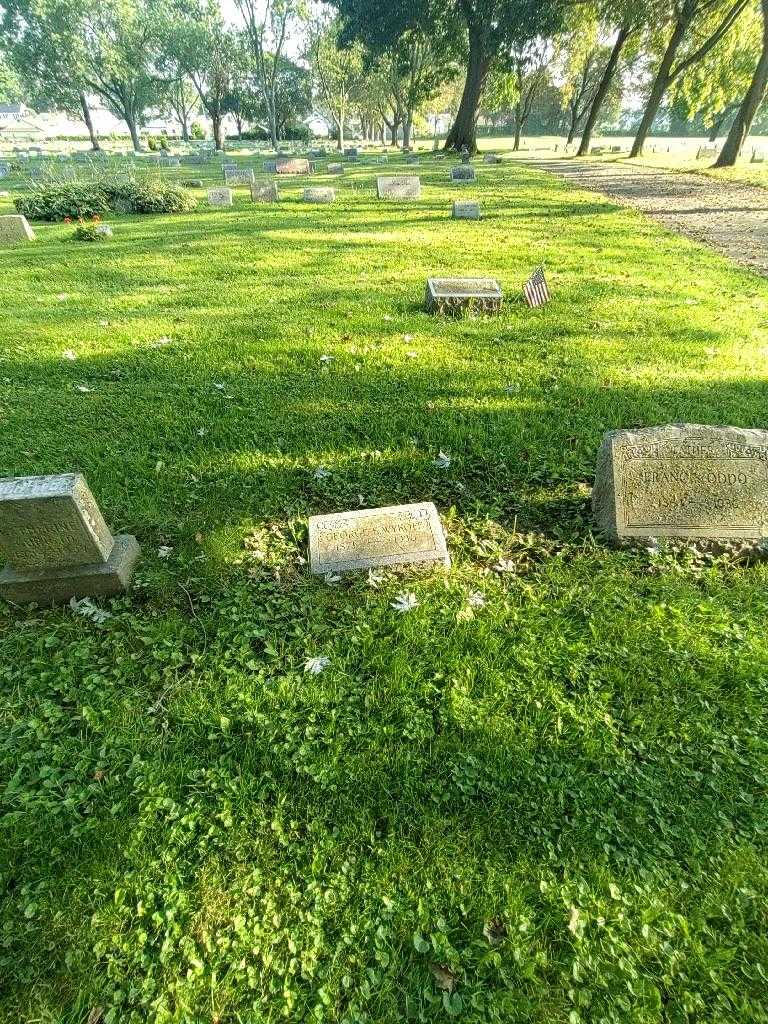 George E. Wykoff's grave. Photo 1