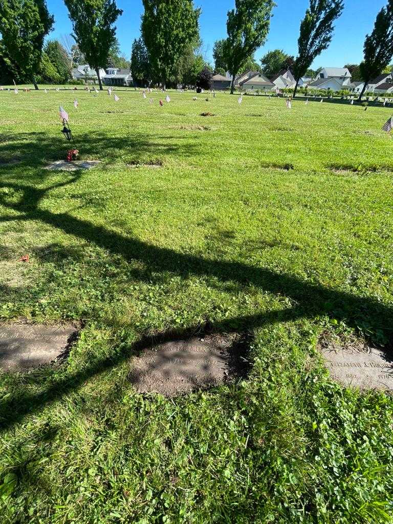 Almon "Tab" Merryweather's grave. Photo 1