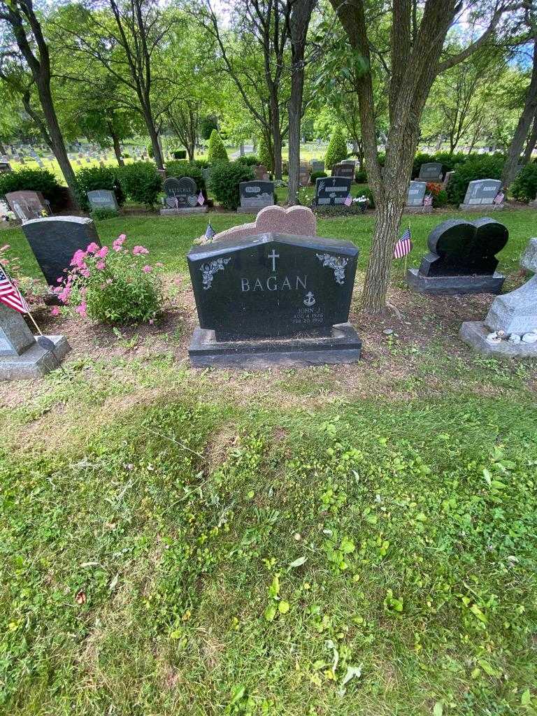 John J. Bagan's grave. Photo 1