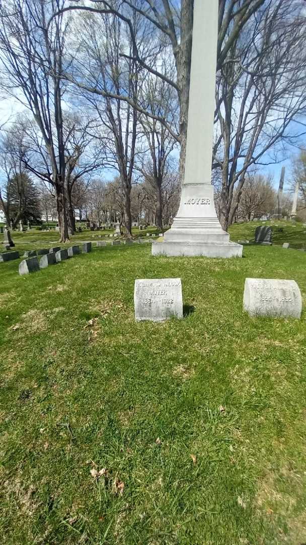 Rosamond Wilcox Moyer's grave. Photo 2