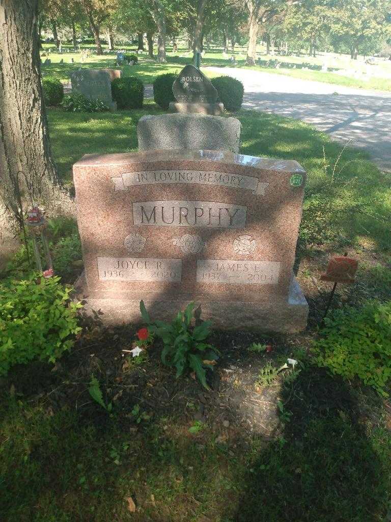 James E. Murphy's grave. Photo 1