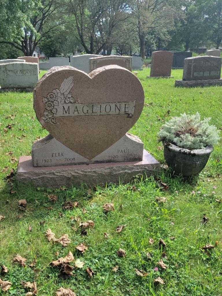 Elia Maglione's grave. Photo 3