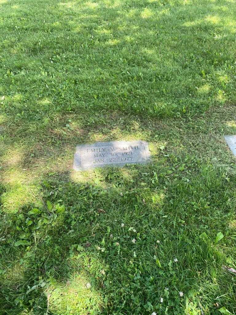 Emily V. Smith's grave. Photo 2