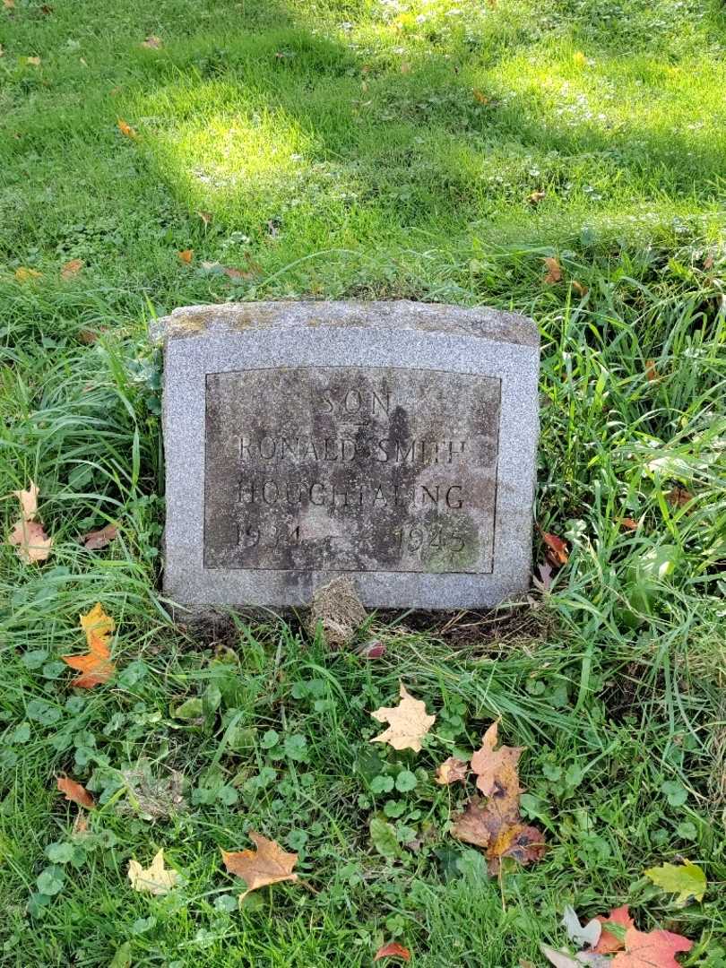 Ronald Smith Houghtaling's grave. Photo 2