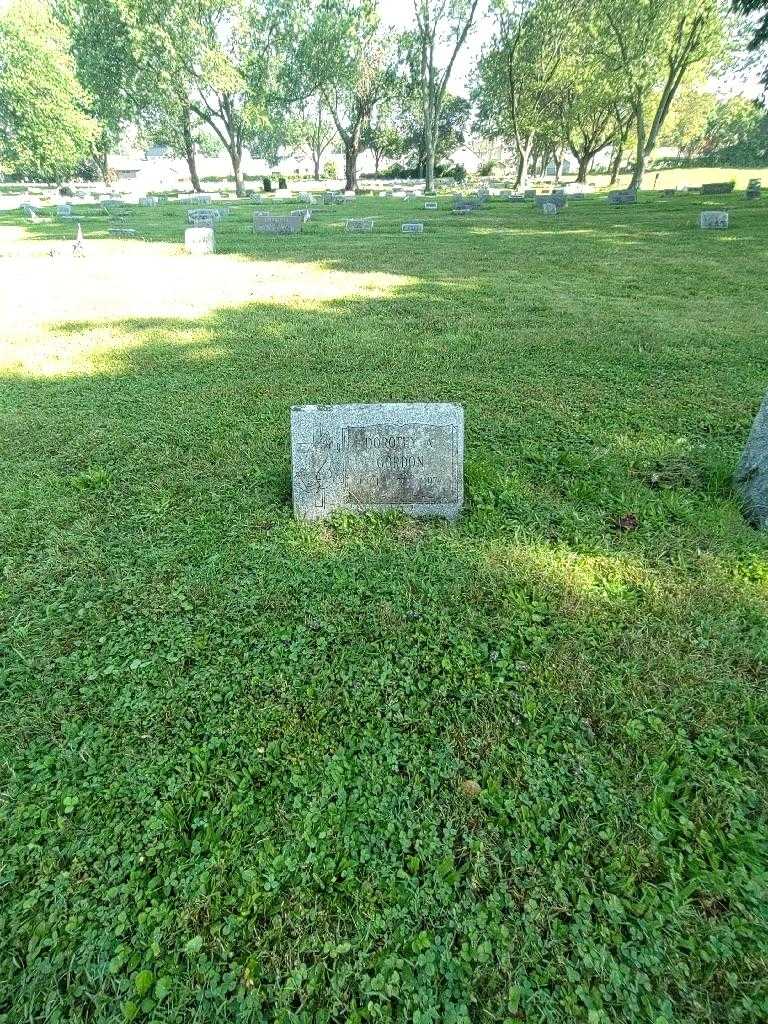 Dorothy A. Gordon's grave. Photo 1