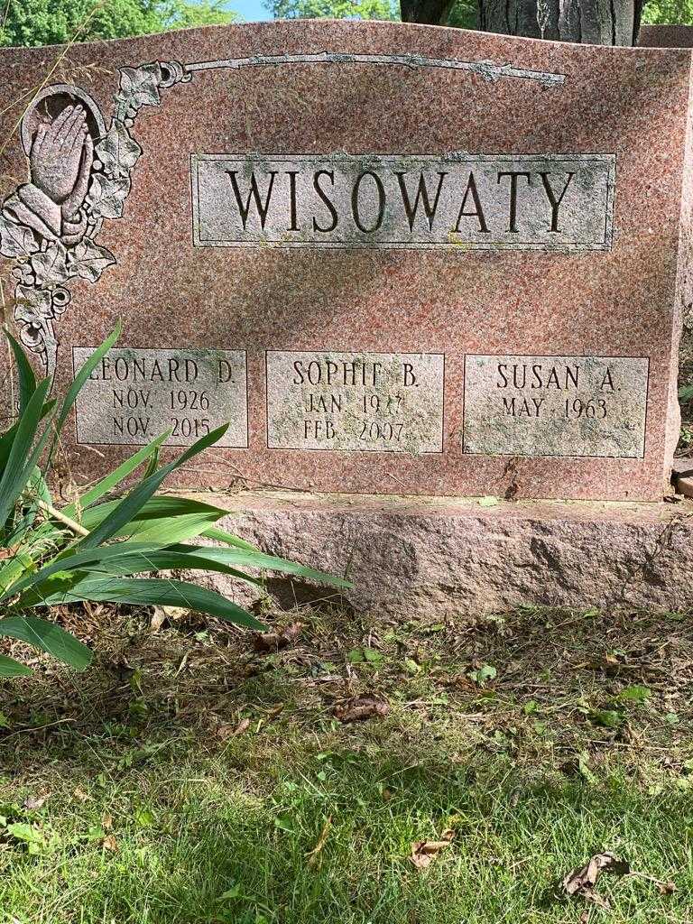 Leonard D. Wisowaty's grave. Photo 3