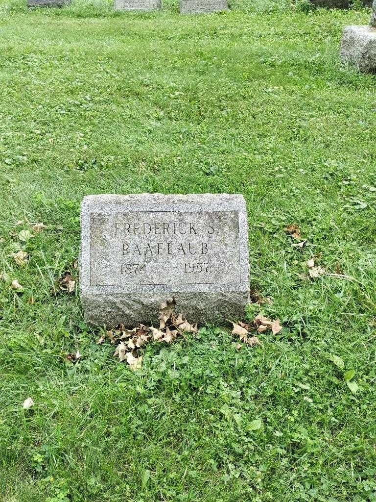 Frederick S. Raaflaub's grave. Photo 3