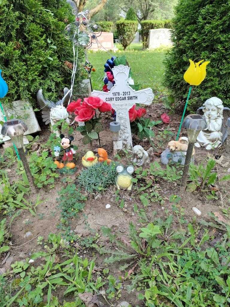Cory Edgar Smith's grave. Photo 2