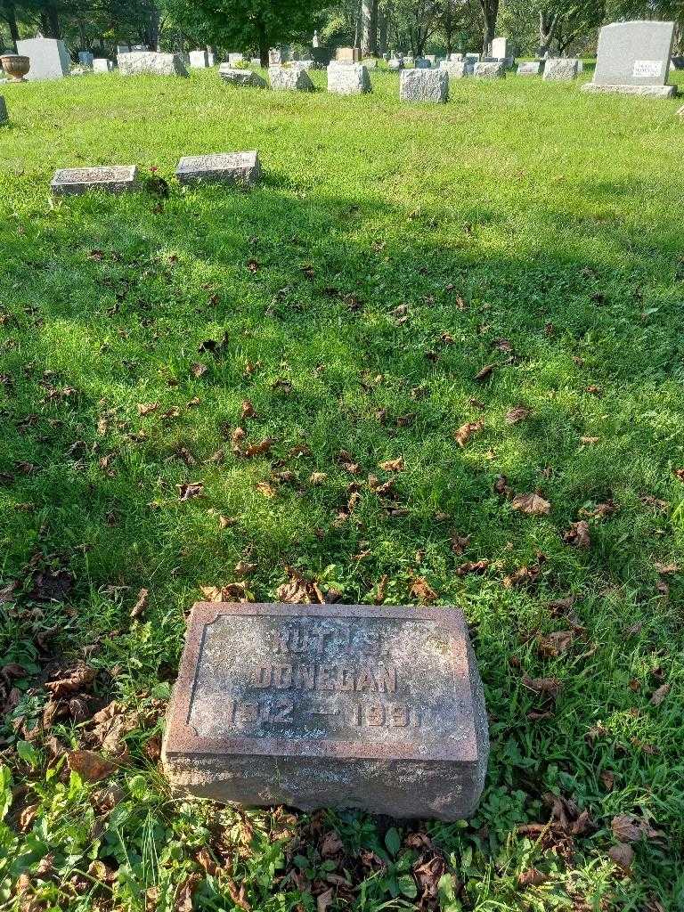 Ruth S. Donegan's grave. Photo 3