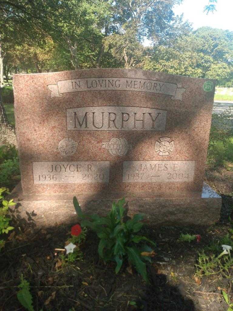 Joyce R. Murphy's grave. Photo 3