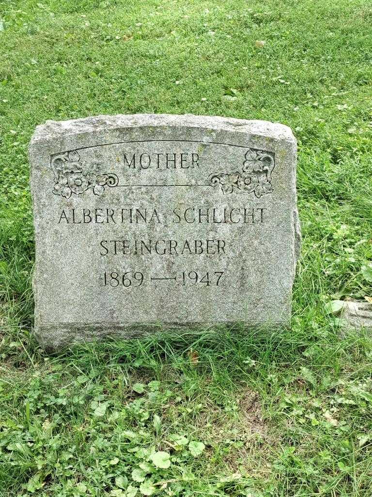 Gertrude H. Schlicht's grave. Photo 1
