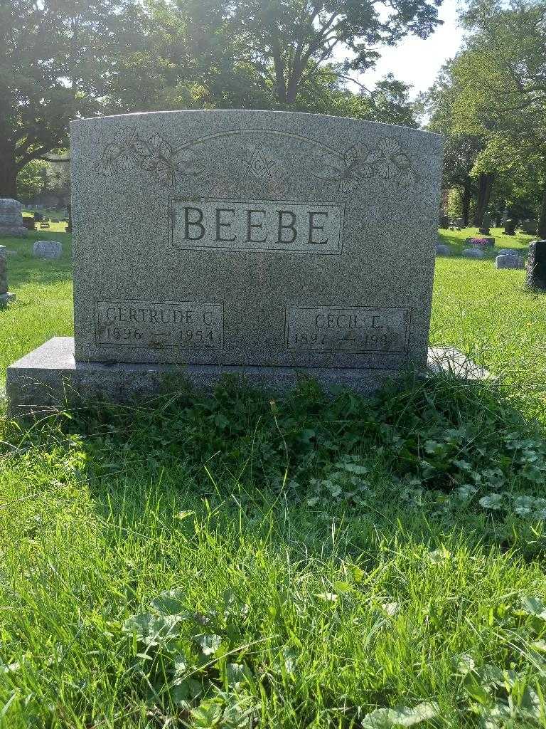 Cecil E. Beebe's grave. Photo 3