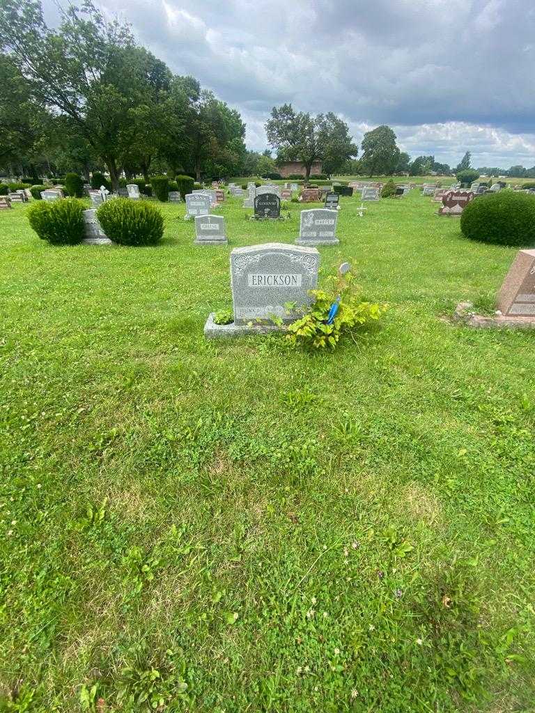 Thelma D. Erickson's grave. Photo 1