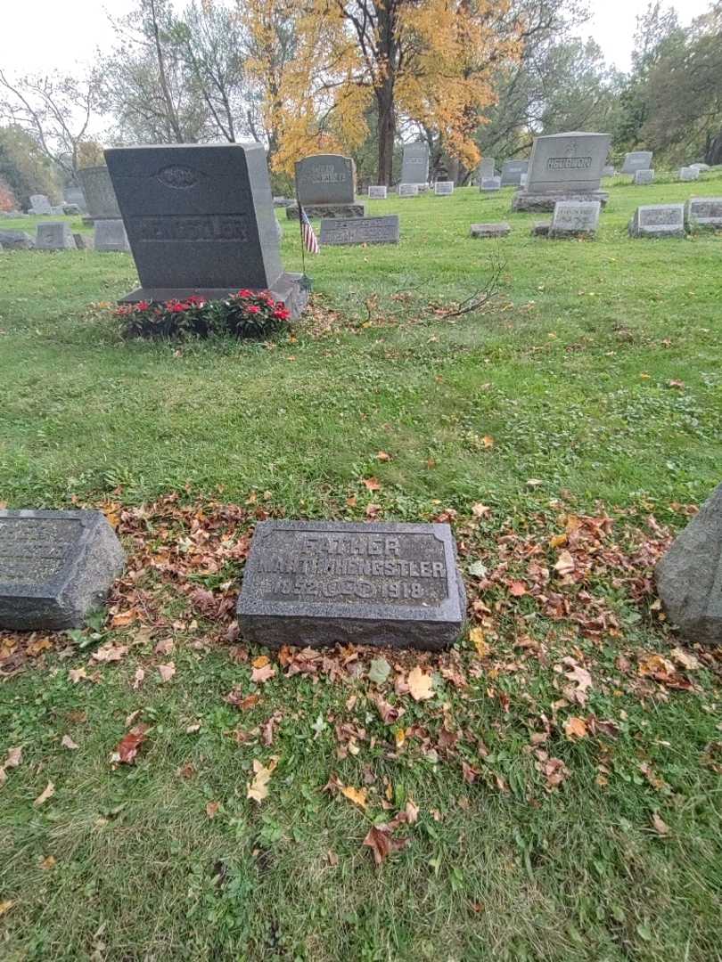 Martin Hengstler's grave. Photo 1